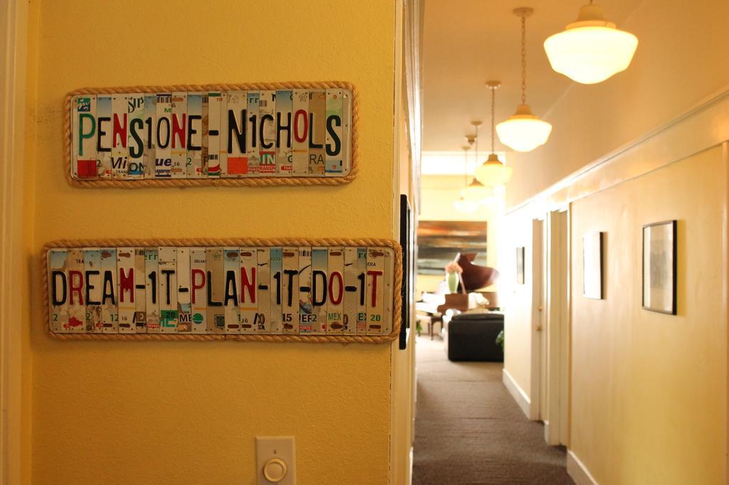 Pensione Nichols Seattle Exterior photo